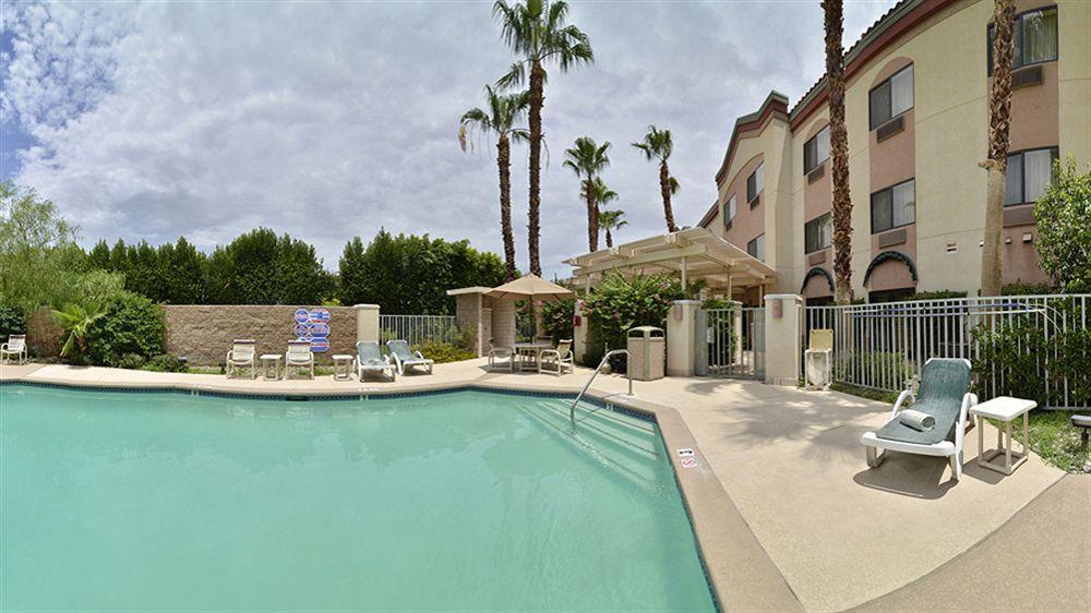 Comfort Suites Palm Desert I-10 Eksteriør billede