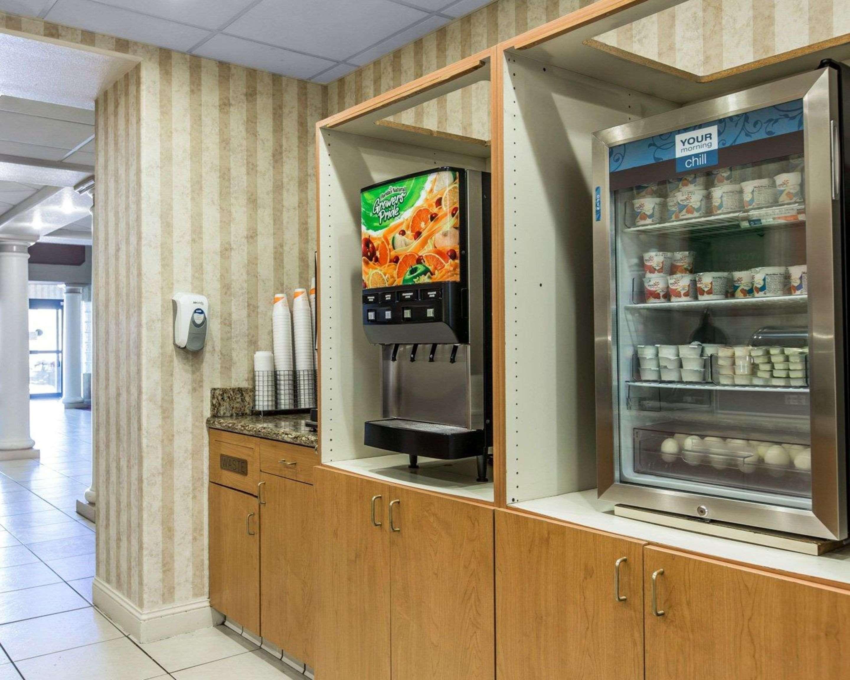 Comfort Suites Palm Desert I-10 Eksteriør billede